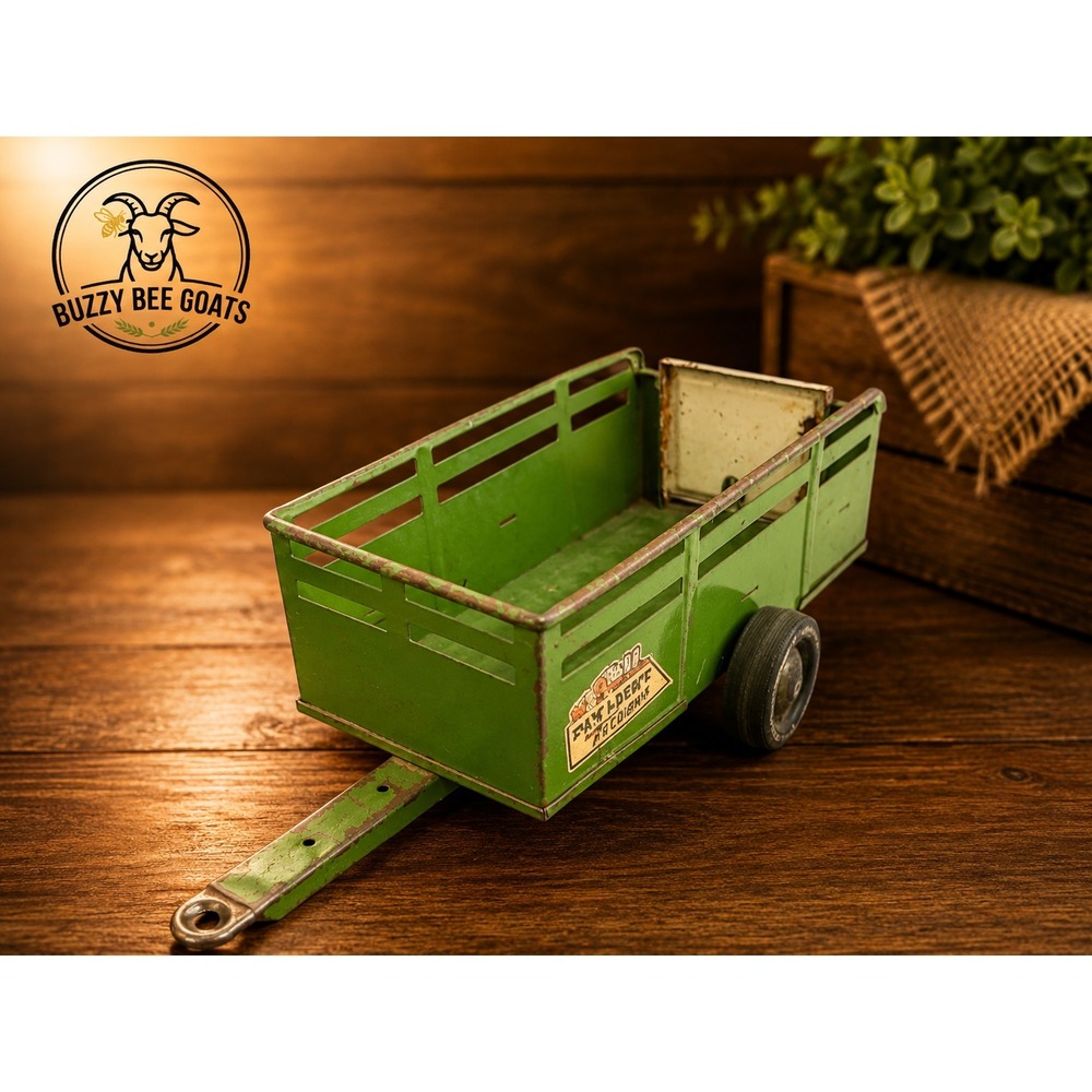 VINTAGE NYLINT FARMS UTILITY TRAILER PRESSED STEEL FARM TOY GREEN USA